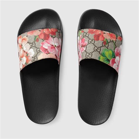 gucci gg blooms supreme slide sandal women's|scialle Gucci blooms.